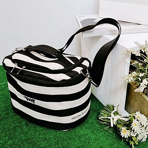 P*G GOLF 스트라이프 타원 보냉백