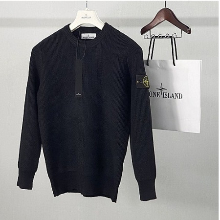 스톤 아일*드 와펜패치 셔닐 스웨터