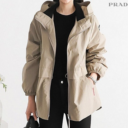 PRADA 더블 넥 자켓