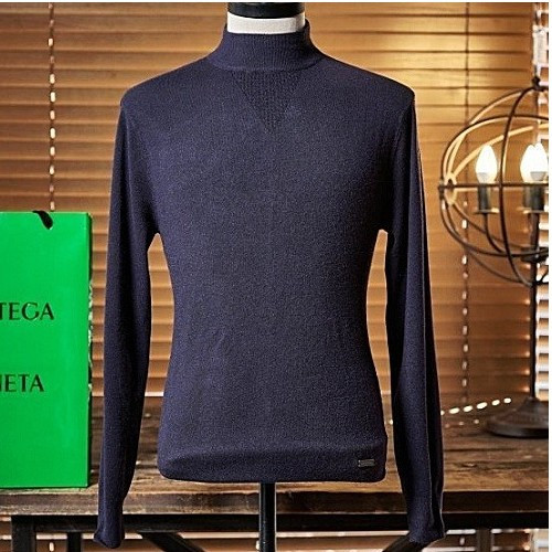 BOTTEGA VENETA 삼각디테일 캐시미어 반폴라 니트