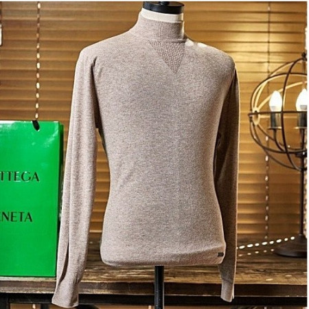 BOTTEGA VENETA 삼각디테일 캐시미어 반폴라 니트