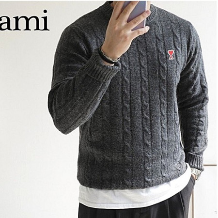 아* AMI 스몰하트 케이블 라운드 니트