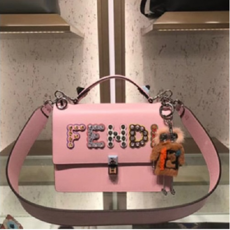 펜디 칸아이 스트랩백 핑크