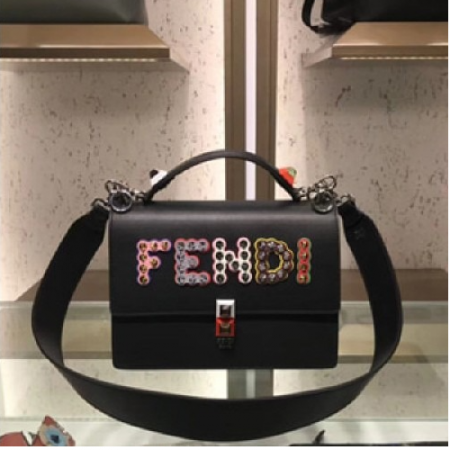 펜디 칸아이 스트랩백 블랙