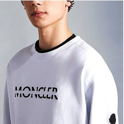 몽클*어 MONCLER 로고 입체 자수 맨투맨