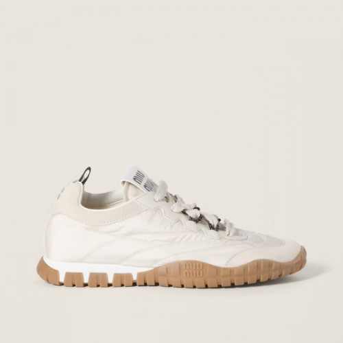 MIU MIU  타이어 기능성 소재 및 스웨이드 스니커즈 - 아이보리