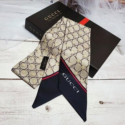 GUCCI GG 꿀벌 방도 스카프