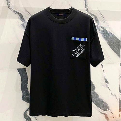 LOUIS VUITTON 포켓 자수로고 라운드 티셔츠