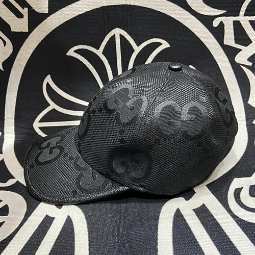 GUCCI 시그니처 GG 로고 볼캡