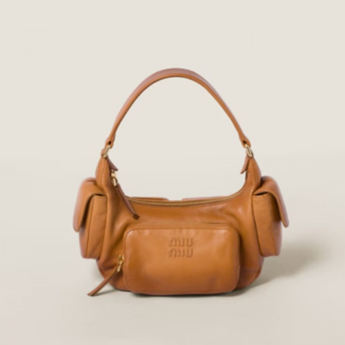 MIU MIU 나파 가죽 포켓 백 - 캐러멜