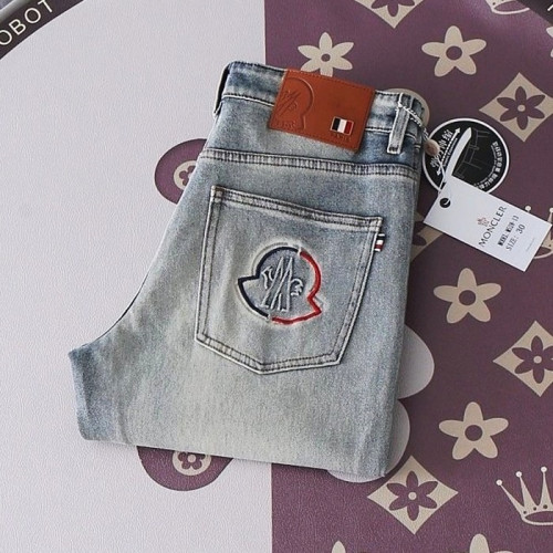 MONCLER 자수로고 레더패치 스판 데님진