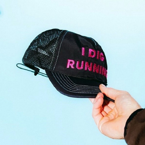 Alex Zono I Dig Running Trucker Hat 아이 디그 러닝 트러커햇
