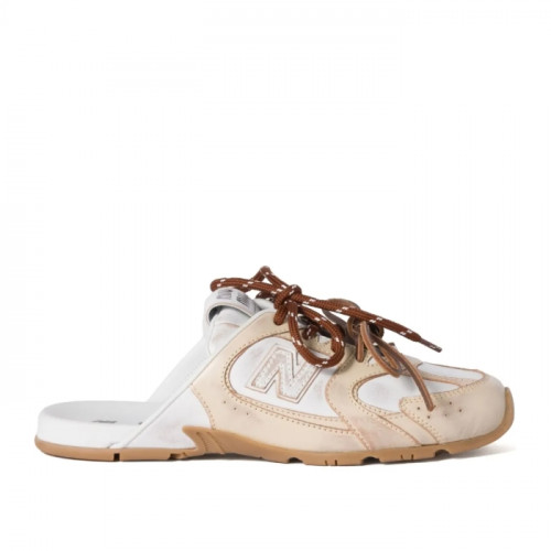 미우미우 X 뉴발란스 530 SL 블리치드 가죽 뮬