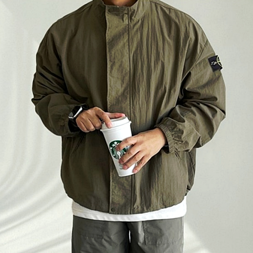 스톤아일랜드 STONE ISLAND 아일 윈드브레이커