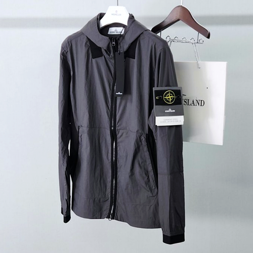 스톤 아일*드  와펜패치 밴딩 바람막이 자켓