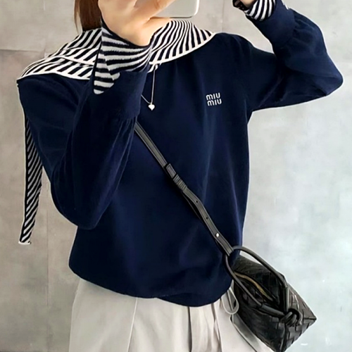 미우 MIUMIU 라운드 니트 숄후드 SET