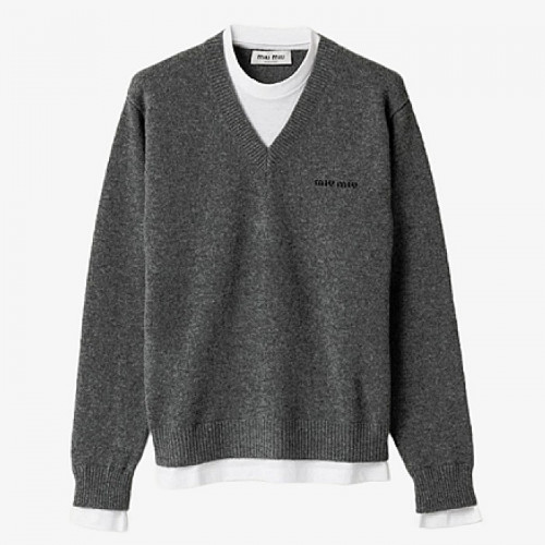미우미우 MIUMIU V카라 페이크 투 울 스웨터