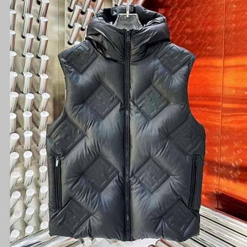 FENDI FF 엠보 다운 베스트