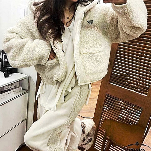 PRADA 뽀글이 포켓 & 팬츠 SET