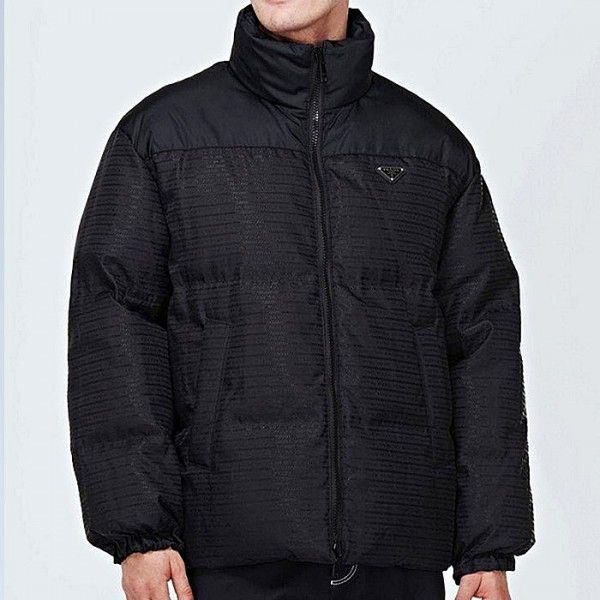 PRADA 리나일론 트라이앵글 다운자켓