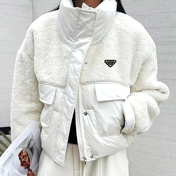 PRADA 포켓 뽀글이 자켓