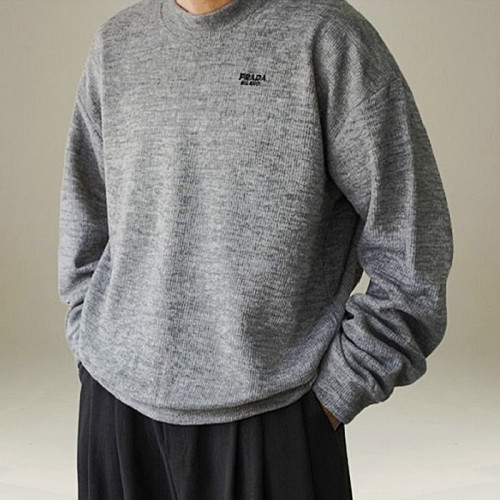 PRADA 라운드 니트 맨투맨