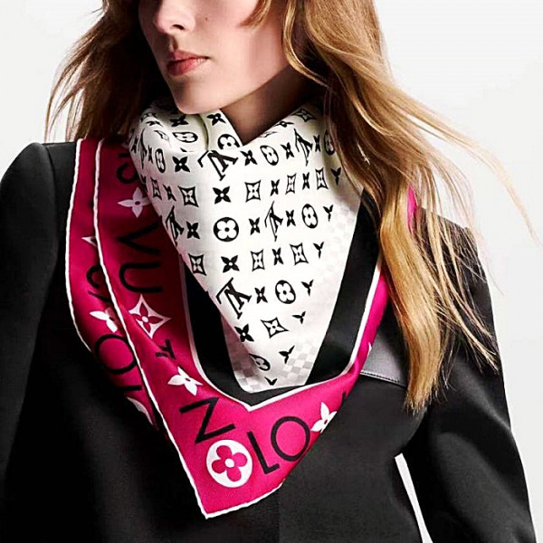 LOUIS VUITTON 모노그램 인피니티 스퀘어 90 - 로즈