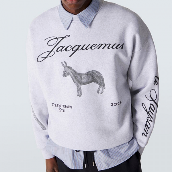 자크뮈스 JACQUEMUS 안느 로고드 스웻셔츠