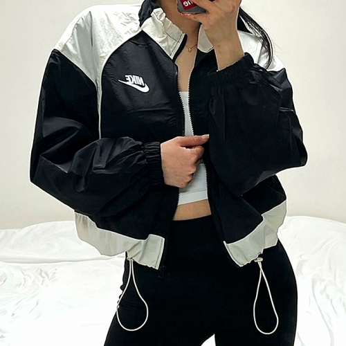 NIKE 배색 스트링 바람막이