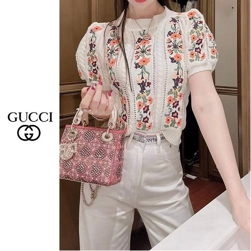 GUCCI 플라워 자수 반팔 니트티