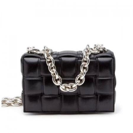 보테가베*타 패딩 체인 카세트 백