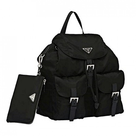 PRADA 나일론 배낭 트라이앵글
