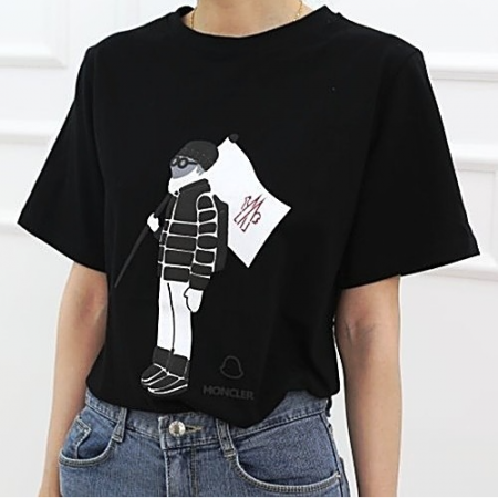 몽클*어 MONCLER 깃발 티셔츠