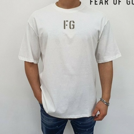 피어오*갓 FG 로고 라운드티