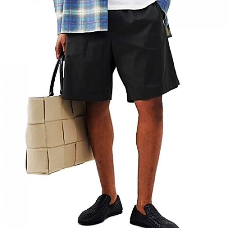 BOTTEGA VENETA 실크드플레인 버뮤다 쇼츠