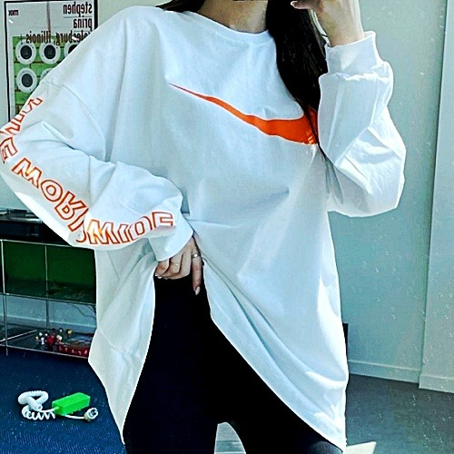 NIKE 월드 로고T