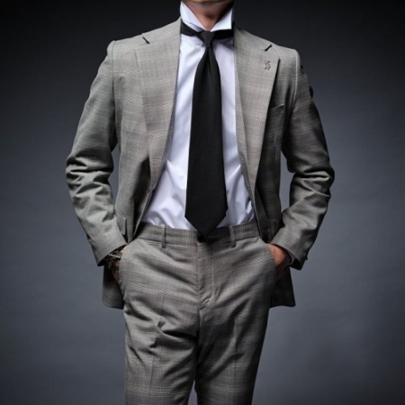 버*리 노치드 라펠 정장