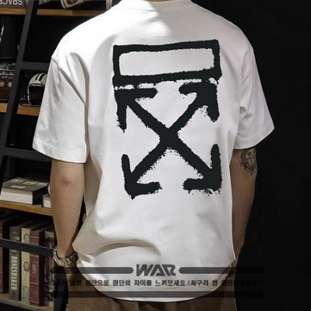 오프화*트 스프레이 페인팅 오버 백로고 티셔츠