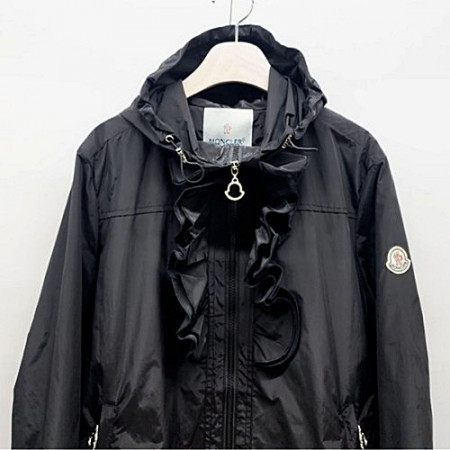 MONCLER 프릴 롱 바람막이 점퍼 - 블랙
