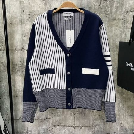 톰브*운 배색 캐시가디건