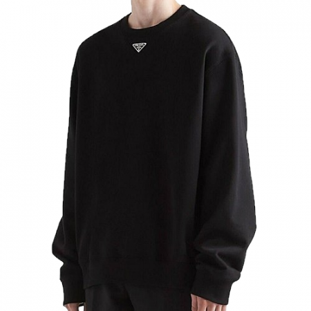 PRADA 메탈 플레이트 스웨셔츠