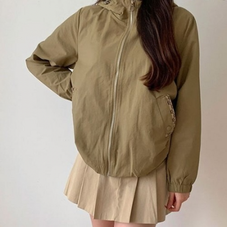 GUC*I 하이넥 후드 바람막이