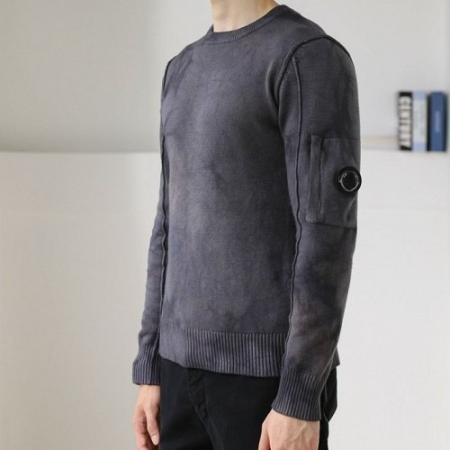 C.P컴*니 가먼트다잉 워싱 니트