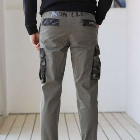 MONCL*R 백로고 카모 카고팬츠