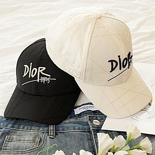 DIOR 스티치 자수로고 볼캡