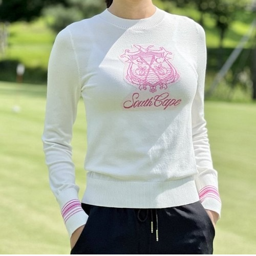 사우스케*프 아트웍 와펜 라운드 니트 풀오버