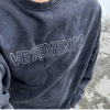 베*멍 VETEMENTS 로고자수 구제워싱 맨투맨