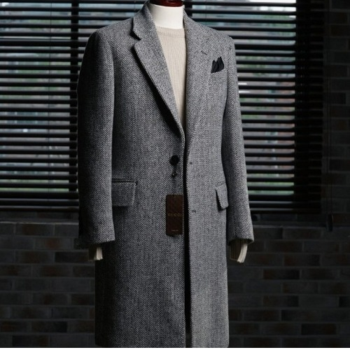 GUC*I 헤링본 테일러드 코트