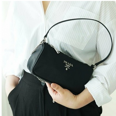 (국내배송) 프*다 PRADA 미니 체인 크로스백