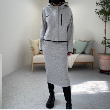 NIKE 후다지퍼 스커트 기모셋업